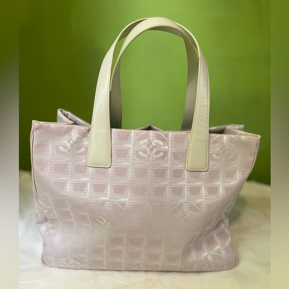 Chanel Pink Travel Line Tote Bag 🩷